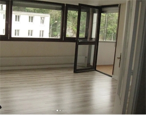 appartement à la vente -   19000  TULLE, surface 77 m2 vente appartement - APR666613